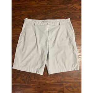 Nike Golf Shorts men’s‎ size 40 light white and gray stripe